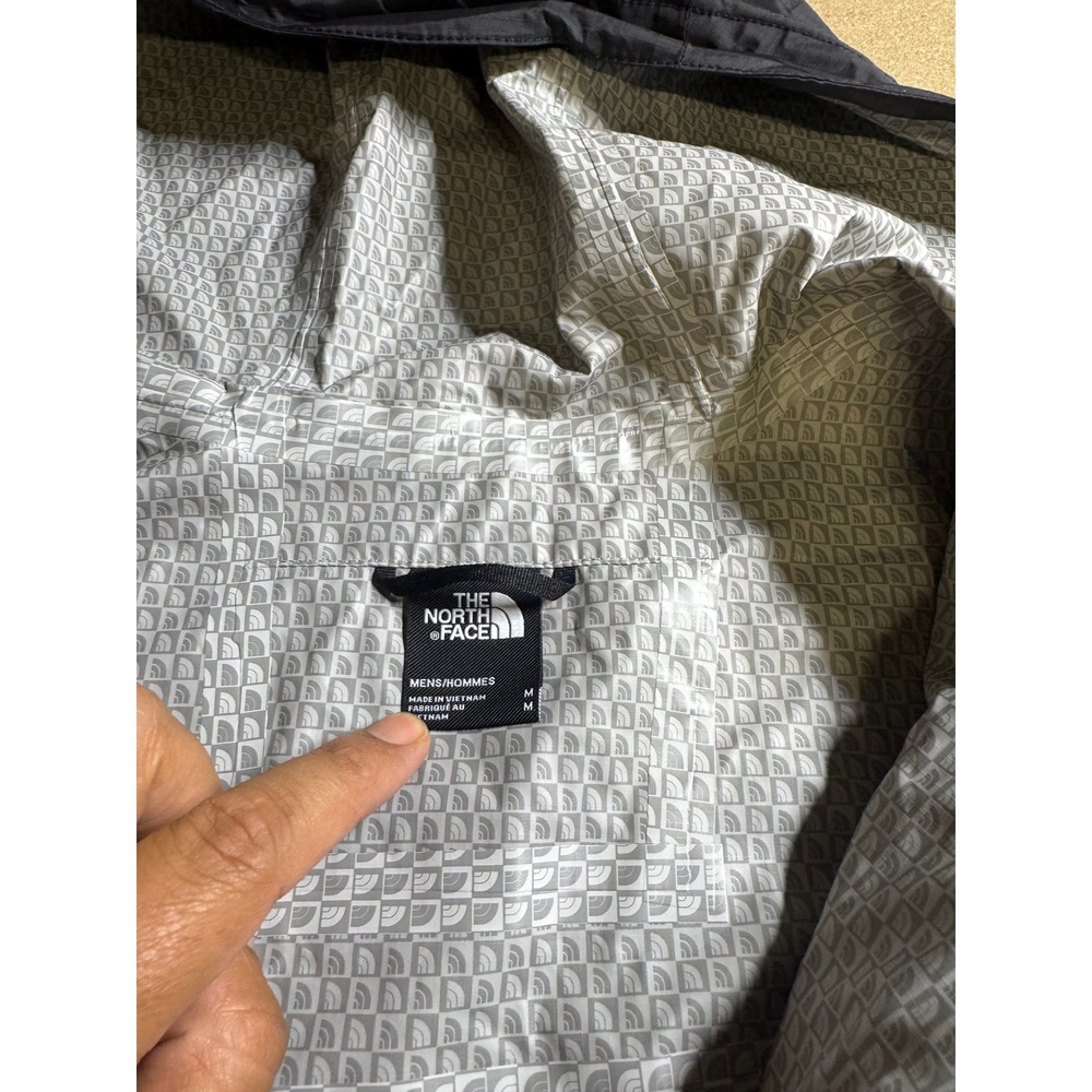 The North Face Mens DryVent Rain Jacket Black Hooded Waterproof Shell Medium - Picture 8 of 10